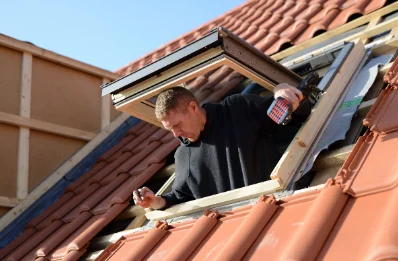Pose de fenêtres de toit Velux à Sossais